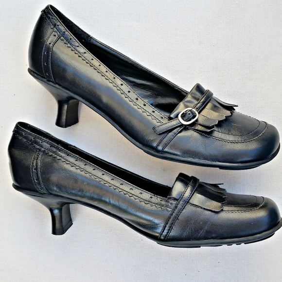Cute and comfy leather loafers with kitten heel - Picture 1 of 4